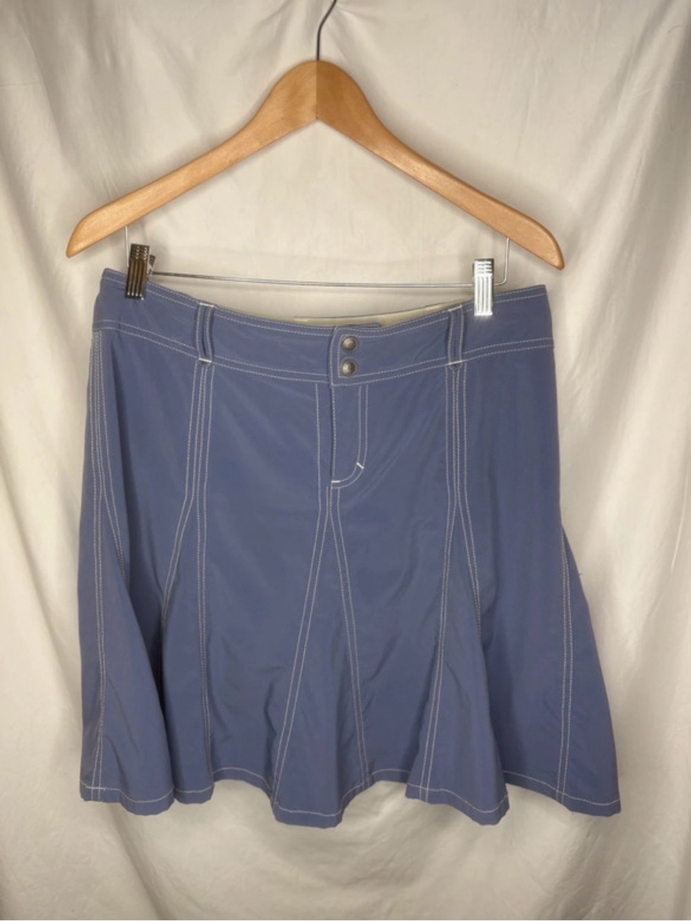 Athleta Whatever Purple Skirt Contrast
Stitching Two Button size 8P